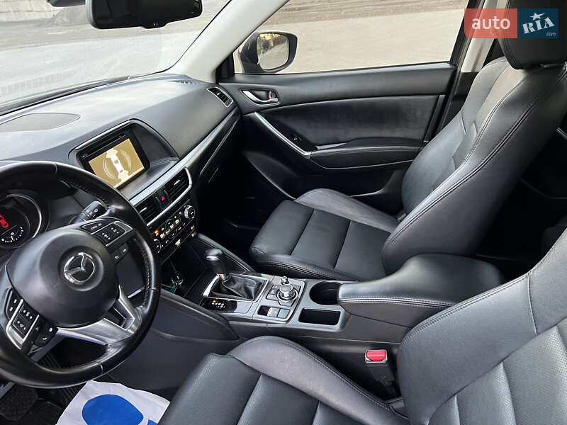Позашляховик / Кросовер Mazda CX-5 2016 в Радивиліві