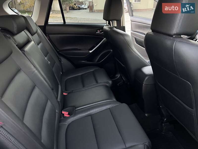Позашляховик / Кросовер Mazda CX-5 2016 в Радивиліві