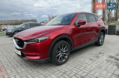 Позашляховик / Кросовер Mazda CX-5 2017 в  фото 4 Позашляховик / Кросовер Mazda CX-5 2017 в