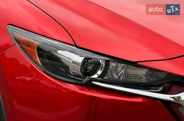 Позашляховик / Кросовер Mazda CX-5 2017 в 