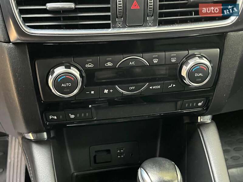 Позашляховик / Кросовер Mazda CX-5 2016 в Києві