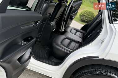 Позашляховик / Кросовер Mazda CX-5 2019 в  фото 88 Позашляховик / Кросовер Mazda CX-5 2019 в