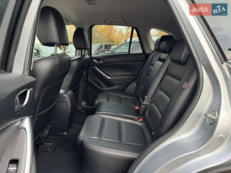 Внедорожник / Кроссовер Mazda CX-5 2016 в Дубно