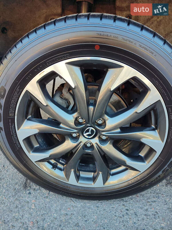 Позашляховик / Кросовер Mazda CX-5 2015 в Ізюмі
