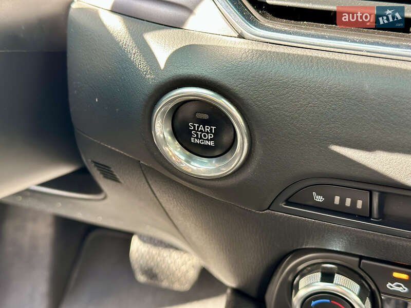 Внедорожник / Кроссовер Mazda CX-5 2017 в Виннице