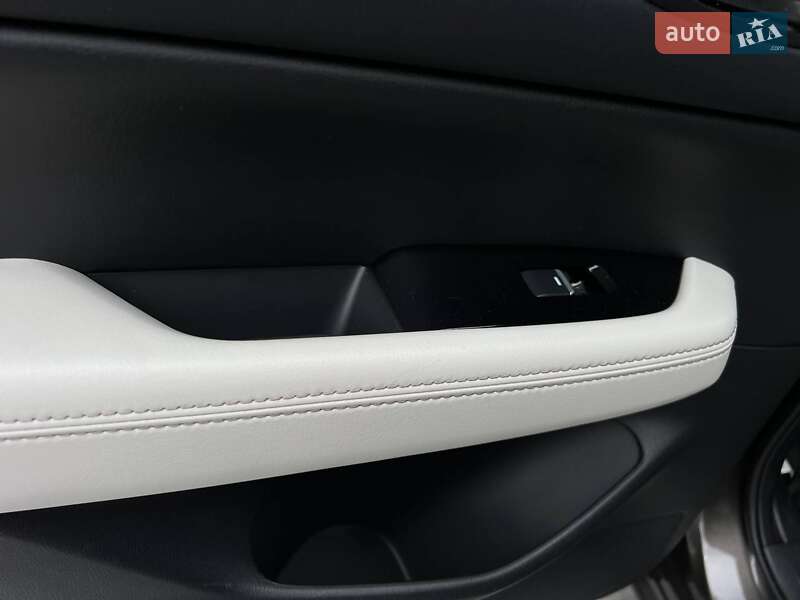 Позашляховик / Кросовер Mazda CX-5 2018 в Києві фото 42 Позашляховик / Кросовер Mazda CX-5 2018 в Києві