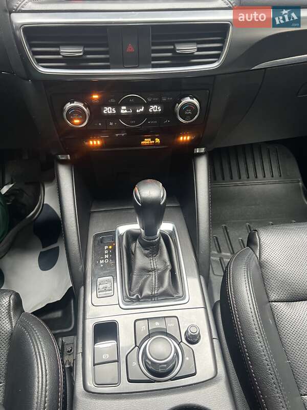Позашляховик / Кросовер Mazda CX-5 2016 в Дніпрі