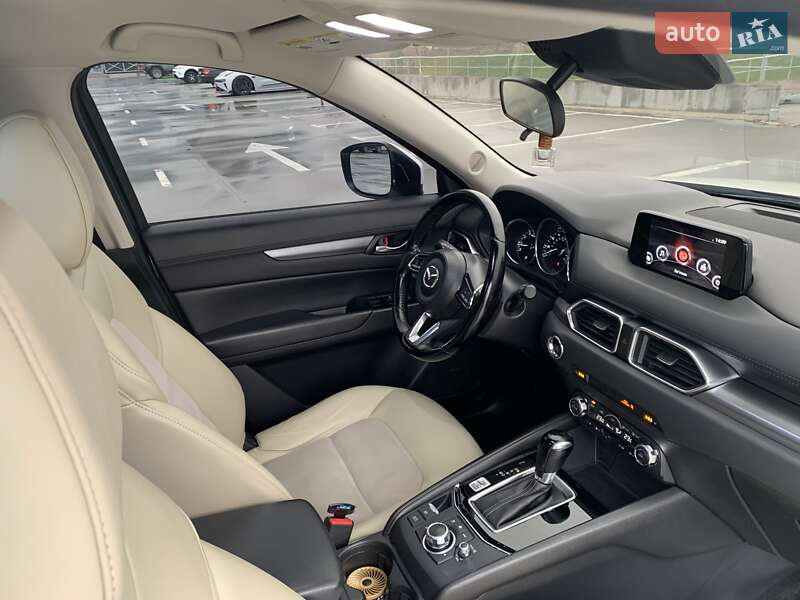 Внедорожник / Кроссовер Mazda CX-5 2017 в Киеве