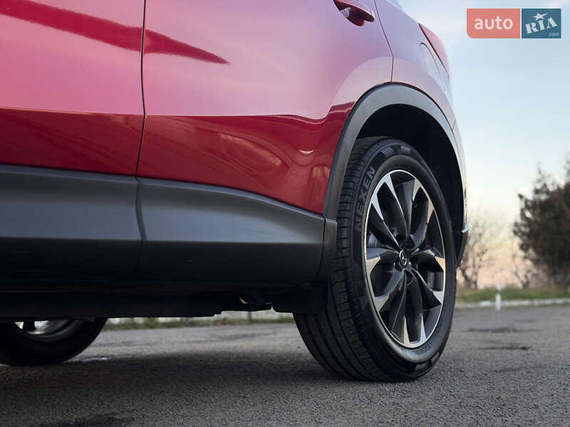 Позашляховик / Кросовер Mazda CX-5 2015 в Радивиліві