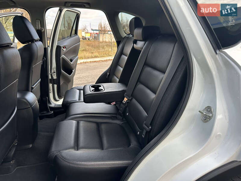Позашляховик / Кросовер Mazda CX-5 2016 в Дніпрі фото 35 Позашляховик / Кросовер Mazda CX-5 2016 в Дніпрі