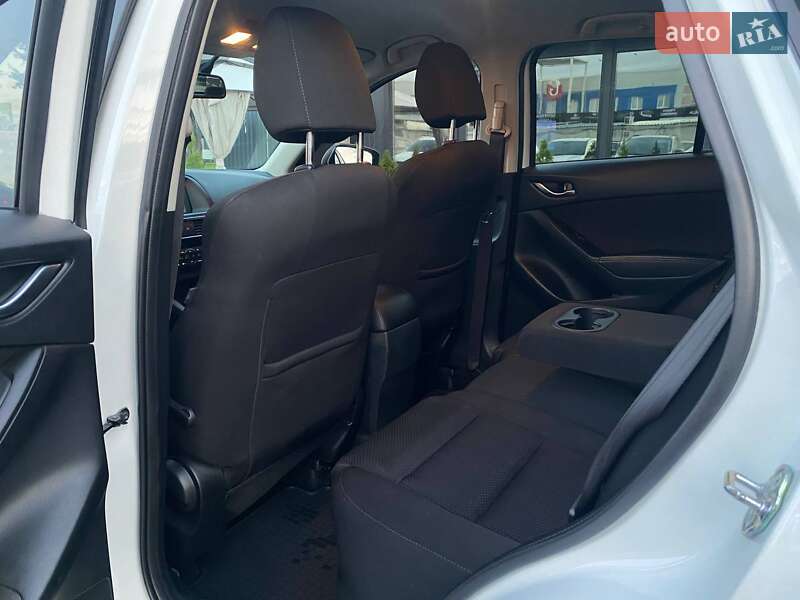 Позашляховик / Кросовер Mazda CX-5 2015 в Києві
