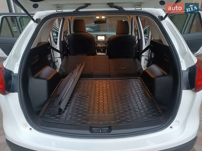 Внедорожник / Кроссовер Mazda CX-5 2016 в Лубнах