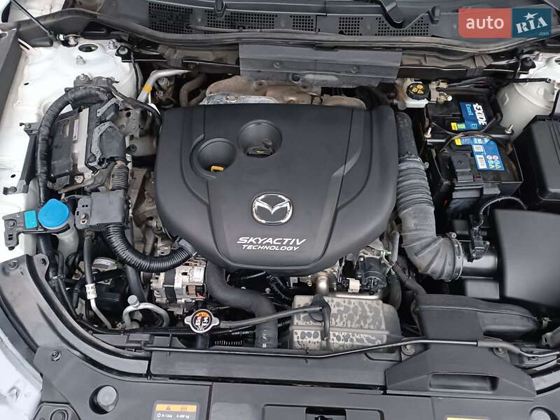 Внедорожник / Кроссовер Mazda CX-5 2016 в Лубнах