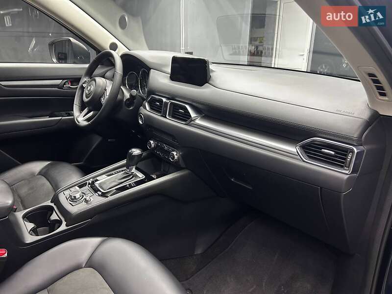 Позашляховик / Кросовер Mazda CX-5 2017 в Чернівцях