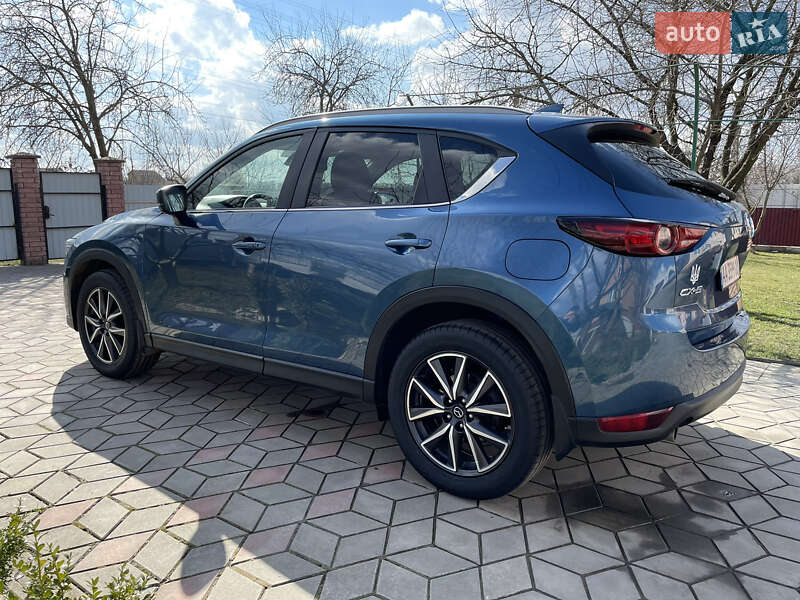 Внедорожник / Кроссовер Mazda CX-5 2018 в Староконстантинове
