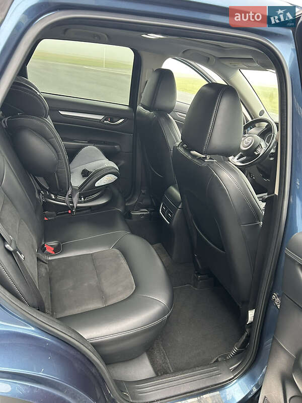 Внедорожник / Кроссовер Mazda CX-5 2018 в Староконстантинове