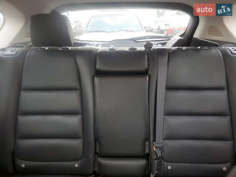 Внедорожник / Кроссовер Mazda CX-5 2016 в Ровно