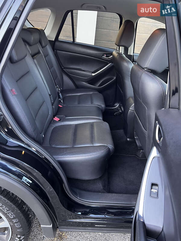 Внедорожник / Кроссовер Mazda CX-5 2016 в Луцке