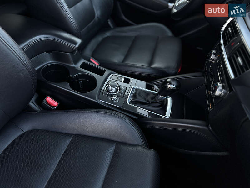 Позашляховик / Кросовер Mazda CX-5 2015 в Луцьку