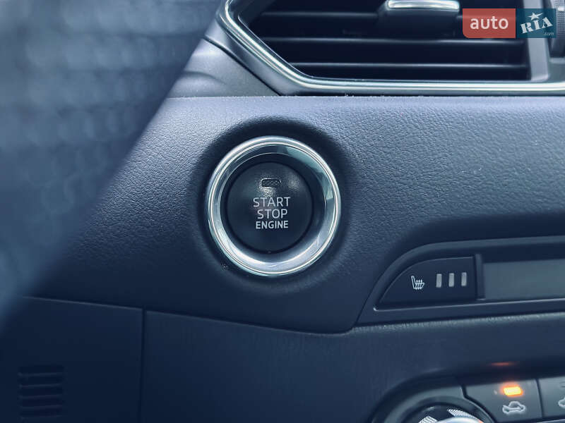 Внедорожник / Кроссовер Mazda CX-5 2018 в Кременчуге