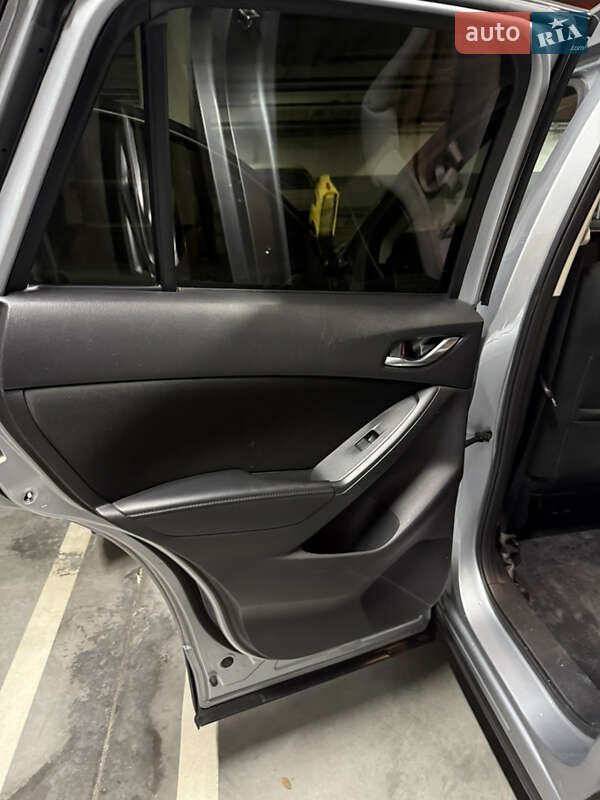 Внедорожник / Кроссовер Mazda CX-5 2016 в Киеве