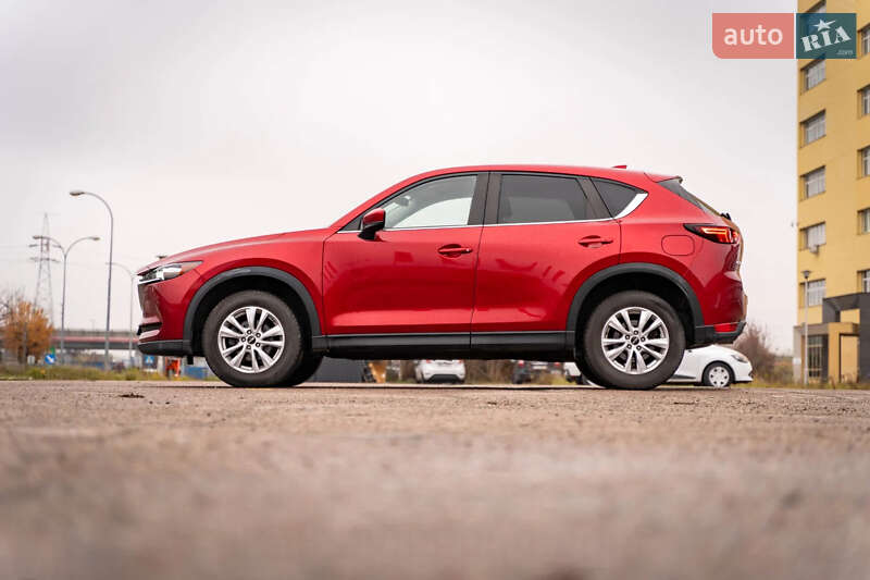 Внедорожник / Кроссовер Mazda CX-5 2017 в Киеве