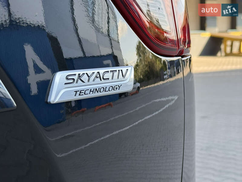 Внедорожник / Кроссовер Mazda CX-5 2015 в Ровно