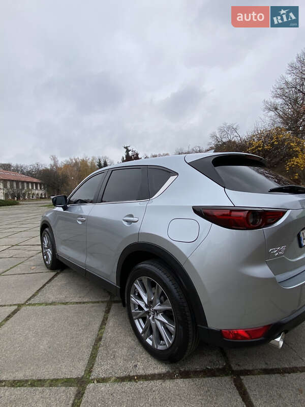 Внедорожник / Кроссовер Mazda CX-5 2018 в Киеве фото 7 Внедорожник / Кроссовер Mazda CX-5 2018 в Киеве