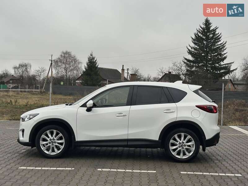 Внедорожник / Кроссовер Mazda CX-5 2014 в Нововолынске