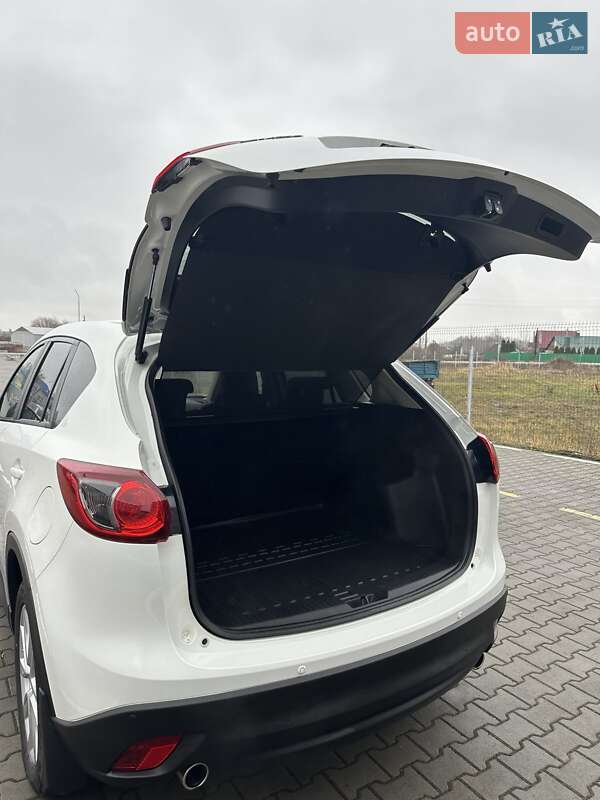 Внедорожник / Кроссовер Mazda CX-5 2014 в Нововолынске