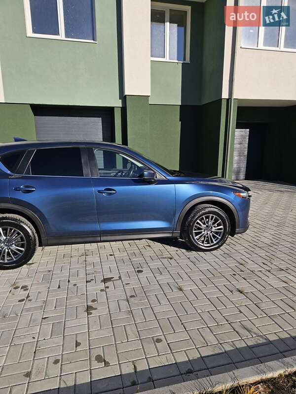 Внедорожник / Кроссовер Mazda CX-5 2017 в Черновцах