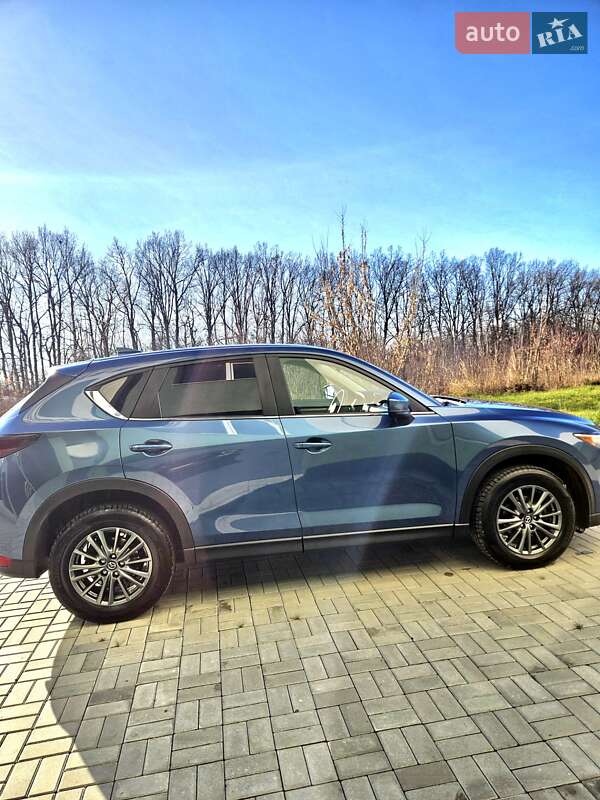 Внедорожник / Кроссовер Mazda CX-5 2017 в Черновцах