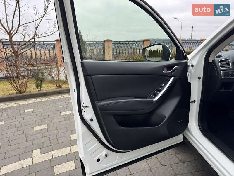 Внедорожник / Кроссовер Mazda CX-5 2016 в Дрогобыче