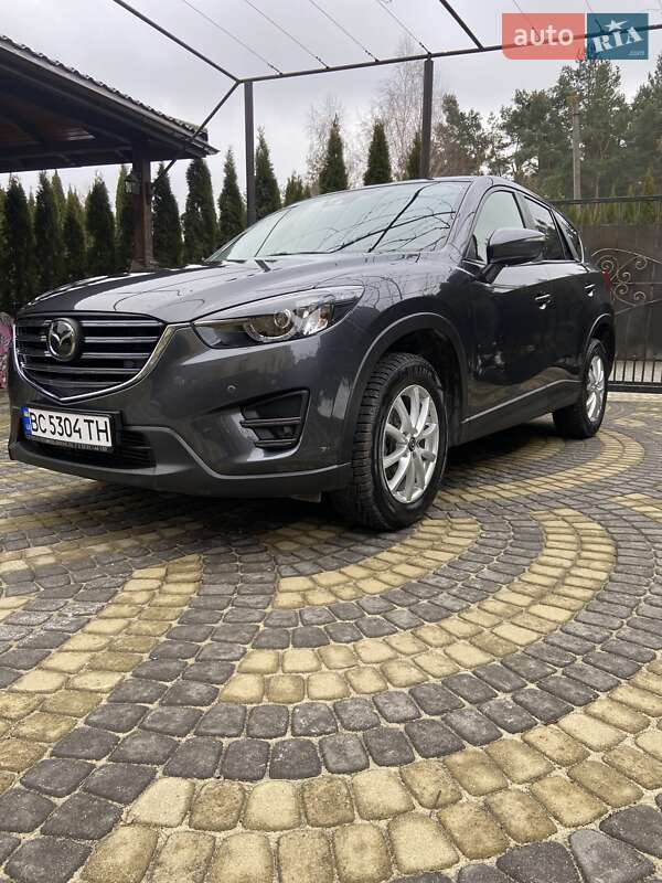 Внедорожник / Кроссовер Mazda CX-5 2016 в Новояворовске