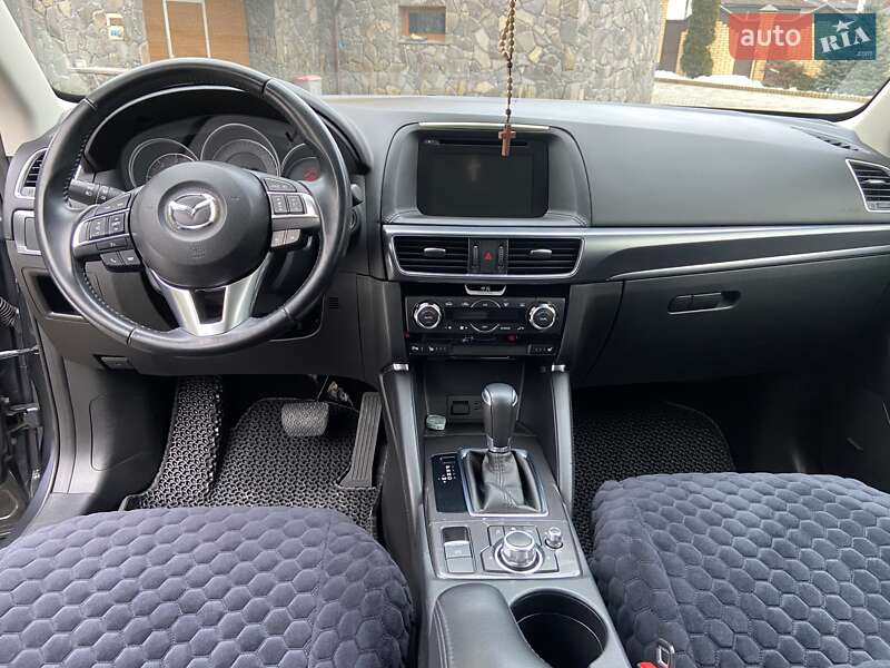 Внедорожник / Кроссовер Mazda CX-5 2016 в Новояворовске