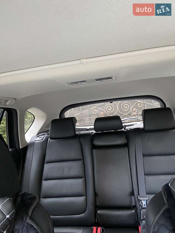 Внедорожник / Кроссовер Mazda CX-5 2016 в Новояворовске