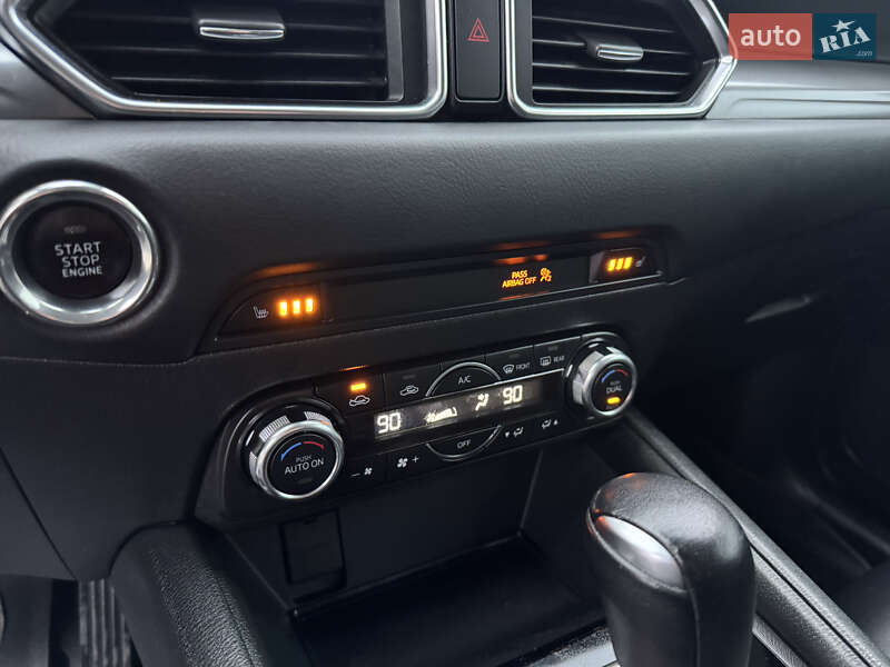 Позашляховик / Кросовер Mazda CX-5 2017 в Києві фото 38 Позашляховик / Кросовер Mazda CX-5 2017 в Києві