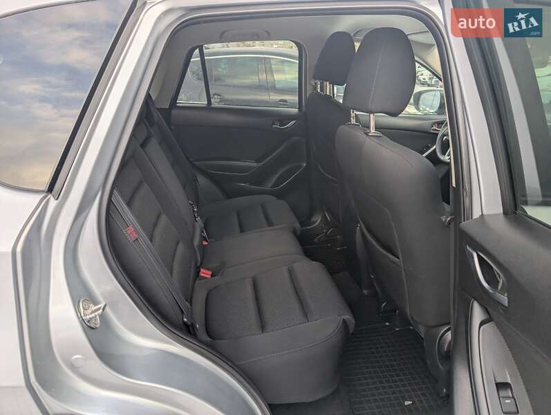 Позашляховик / Кросовер Mazda CX-5 2016 в Рівному