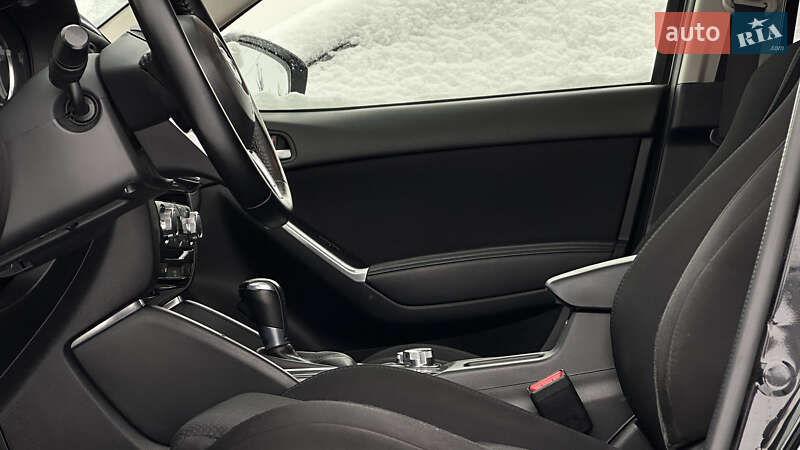 Позашляховик / Кросовер Mazda CX-5 2015 в Самборі