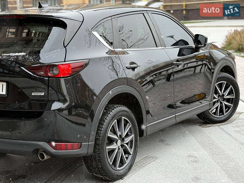 Внедорожник / Кроссовер Mazda CX-5 2017 в Киеве