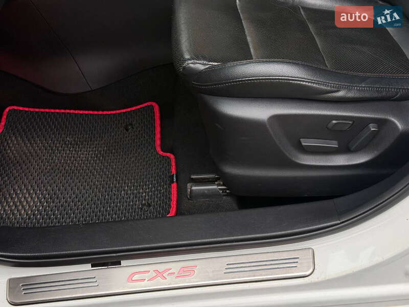 Позашляховик / Кросовер Mazda CX-5 2013 в Києві