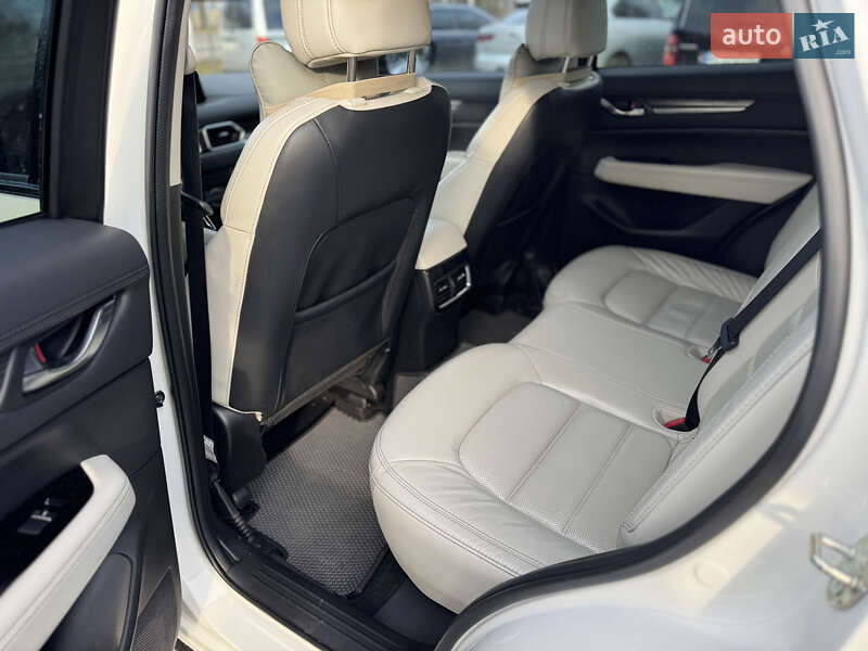 Внедорожник / Кроссовер Mazda CX-5 2017 в Львове