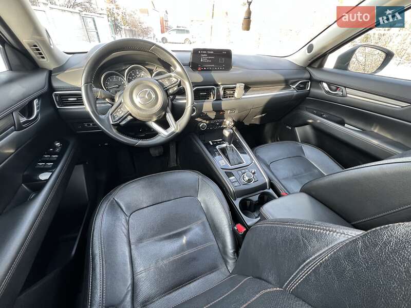 Внедорожник / Кроссовер Mazda CX-5 2017 в Киеве