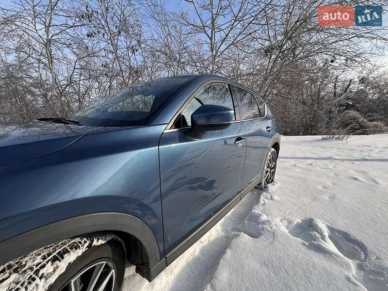 Внедорожник / Кроссовер Mazda CX-5 2017 в Киеве