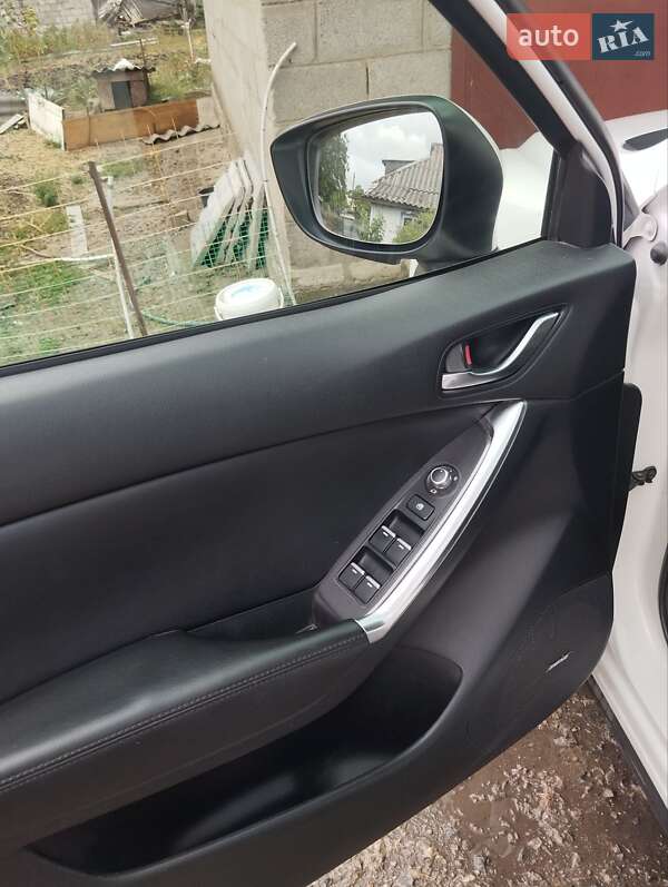 Внедорожник / Кроссовер Mazda CX-5 2015 в Днепре фото 6 Внедорожник / Кроссовер Mazda CX-5 2015 в Днепре