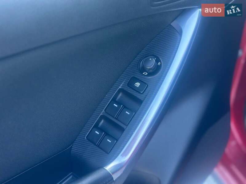 Внедорожник / Кроссовер Mazda CX-5 2015 в Луцке