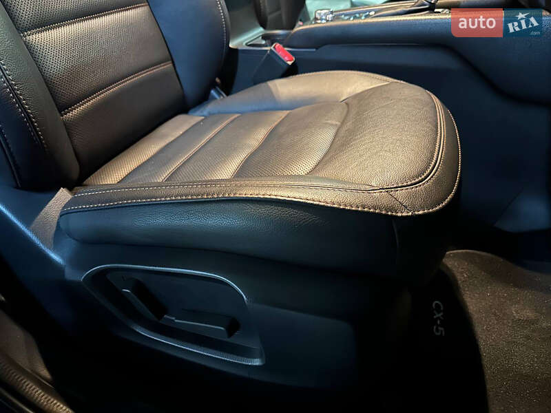 Внедорожник / Кроссовер Mazda CX-5 2023 в Днепре