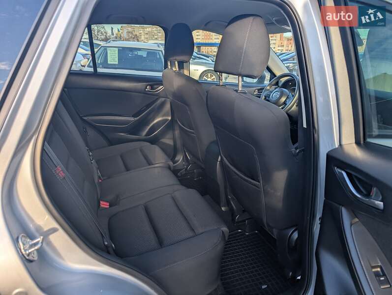 Позашляховик / Кросовер Mazda CX-5 2016 в Рівному