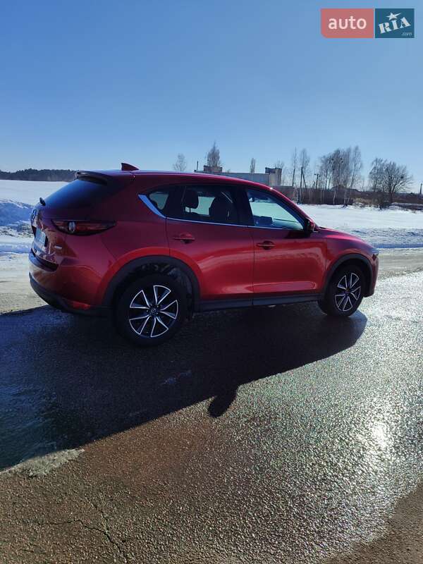 Внедорожник / Кроссовер Mazda CX-5 2017 в Коростене
