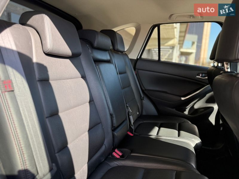 Внедорожник / Кроссовер Mazda CX-5 2016 в Киеве